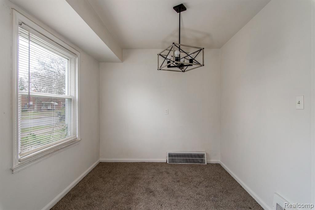 12682 Riad Street Detroit, MI 48224 - Photo 4 of 19