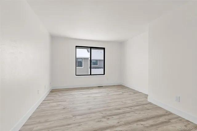 a view of an empty walk in closet