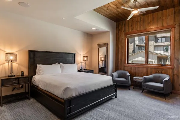 $1,898,000 | 30 Lake Parkway, Unit 20, South Lake Tahoe, CA 96150