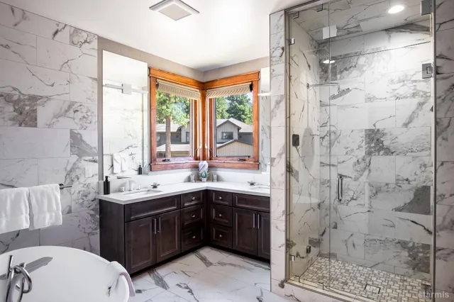 $1,898,000 | 30 Lake Parkway, Unit 20, South Lake Tahoe, CA 96150