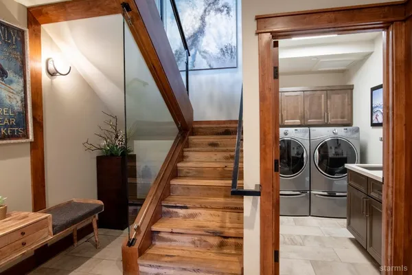 $1,898,000 | 30 Lake Parkway, Unit 20, South Lake Tahoe, CA 96150