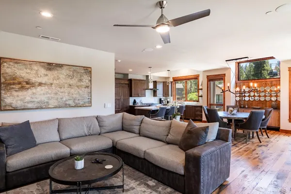 $1,898,000 | 30 Lake Parkway, Unit 20, South Lake Tahoe, CA 96150