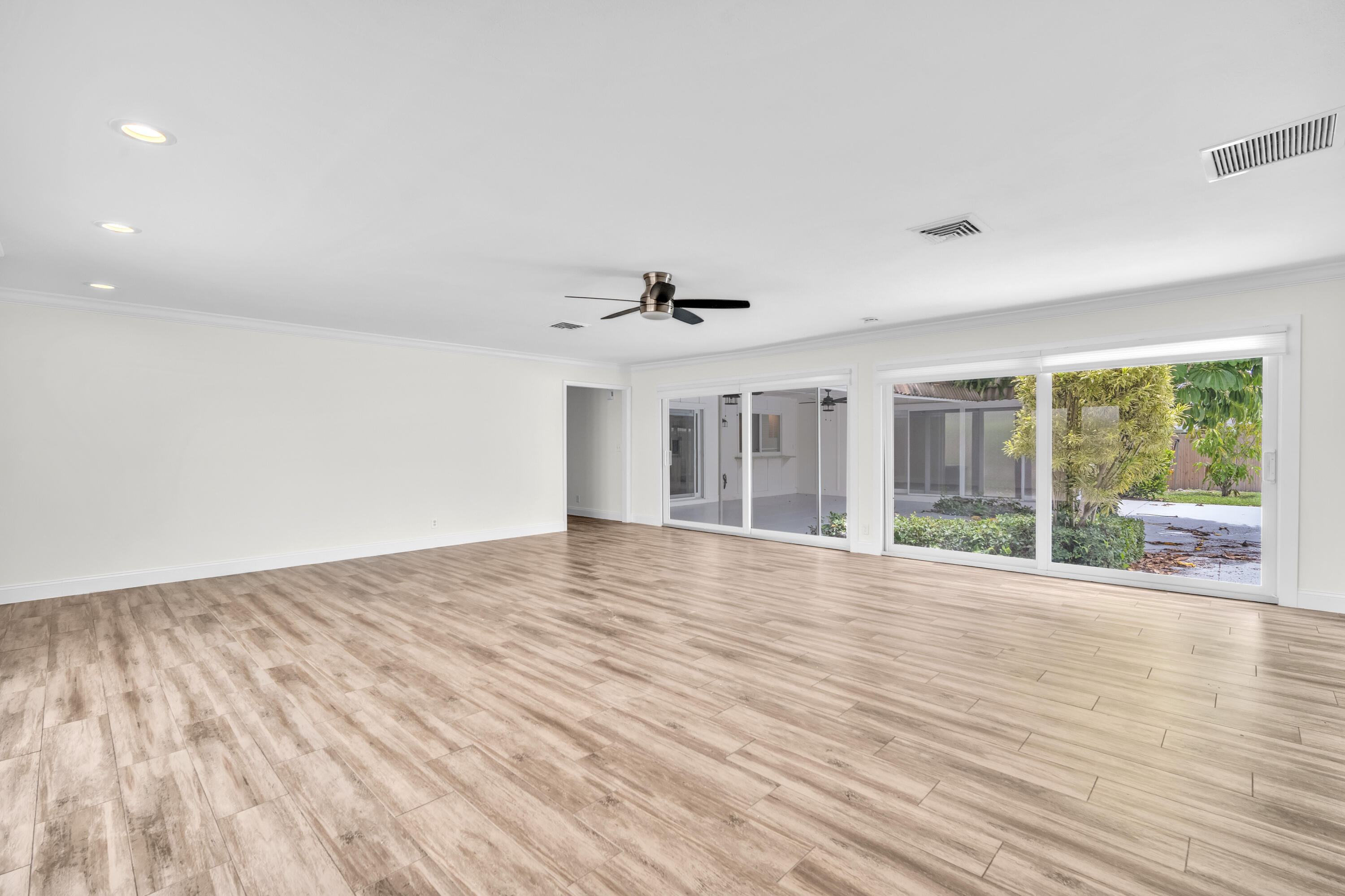 1424 Southwest 13th Drive, Unit 1424 Boca Raton, FL 33486 - Photo 6 of 21 DSC_3424