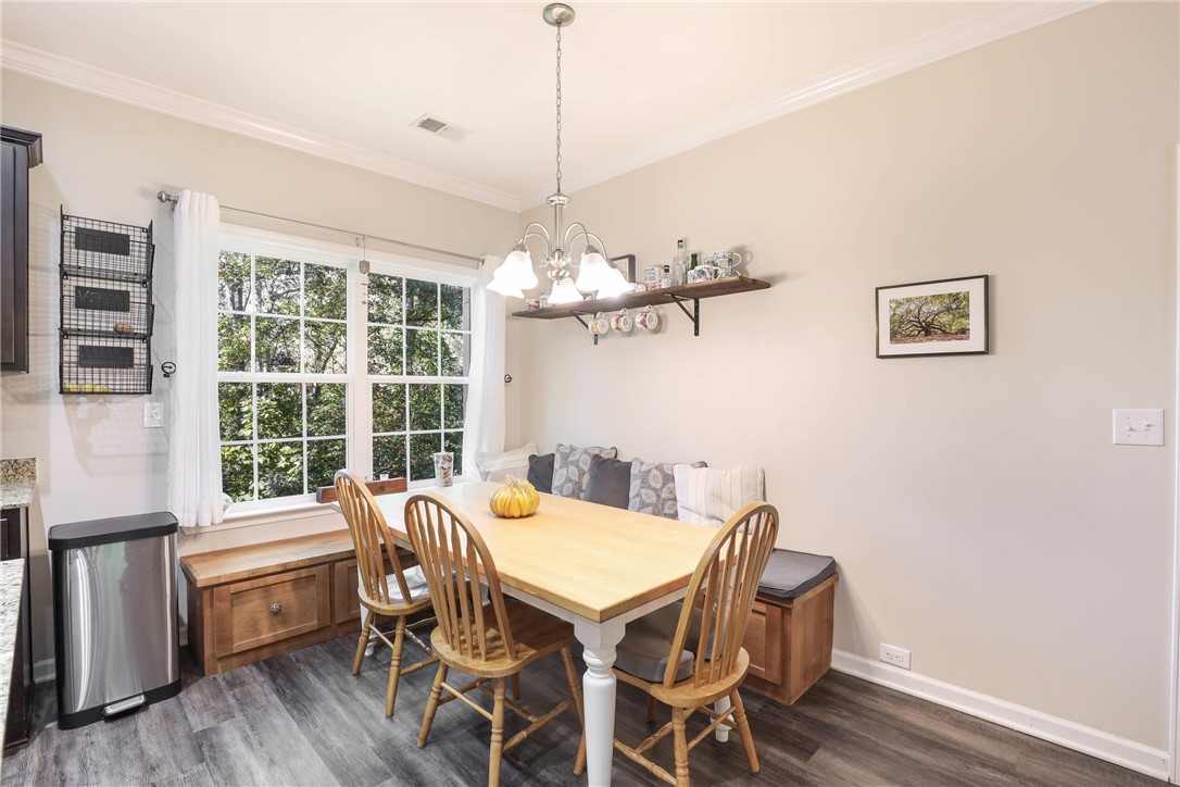 473 Johnson Road Central, SC 29630 - Photo 8 of 32 Dining Area