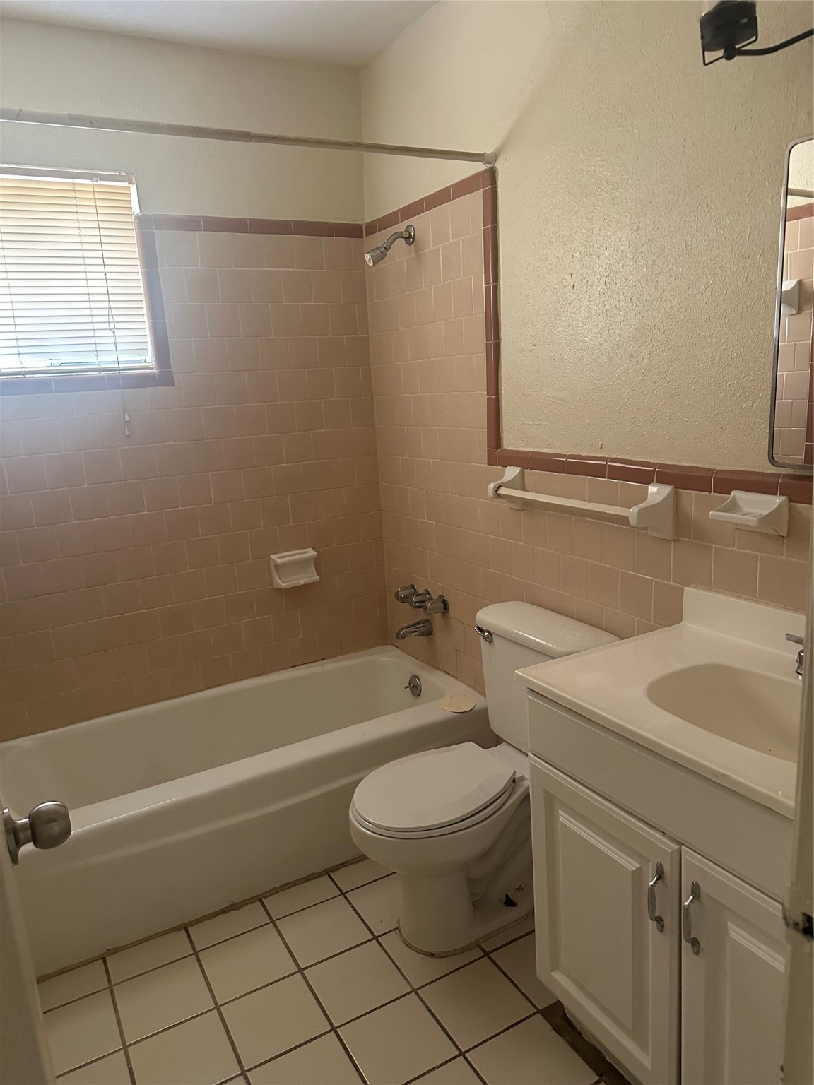 5962 Ardmore Street Houston, TX 77021 - Photo 4 of 12