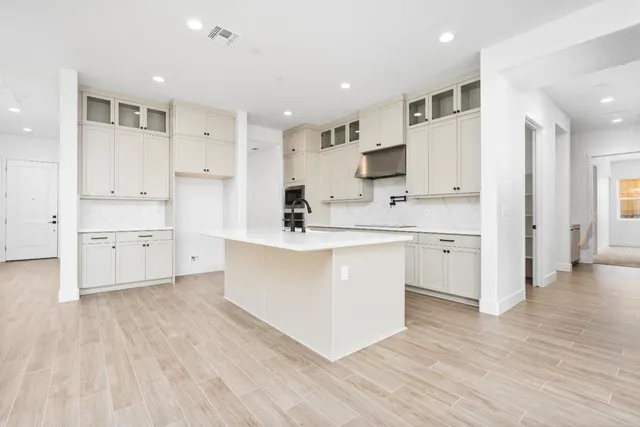 $754,999 | 8388 Iron Creek Drive, Friant, CA 93626