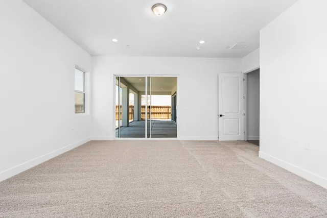 $754,999 | 8388 Iron Creek Drive, Friant, CA 93626