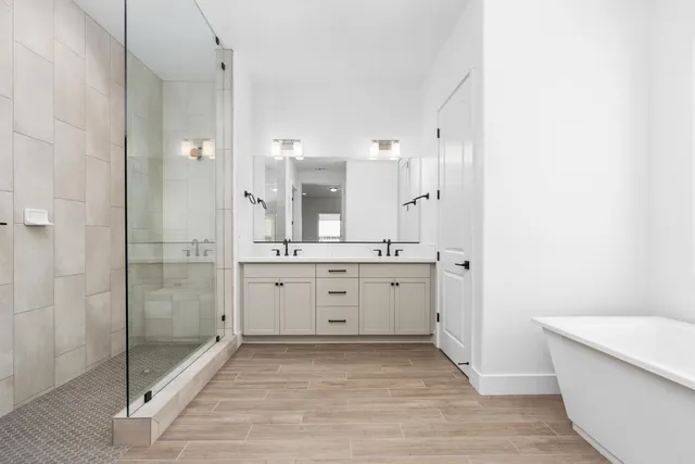 $754,999 | 8388 Iron Creek Drive, Friant, CA 93626