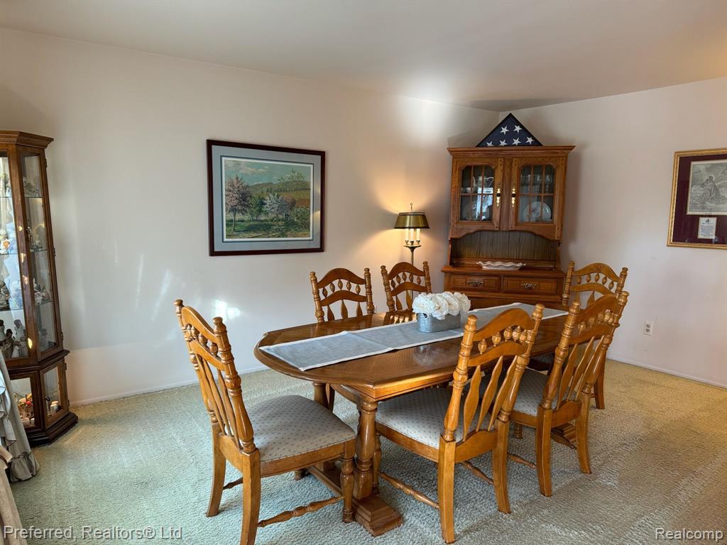 301 Meadowlake Road Canton, MI 48188 - Photo 3 of 27