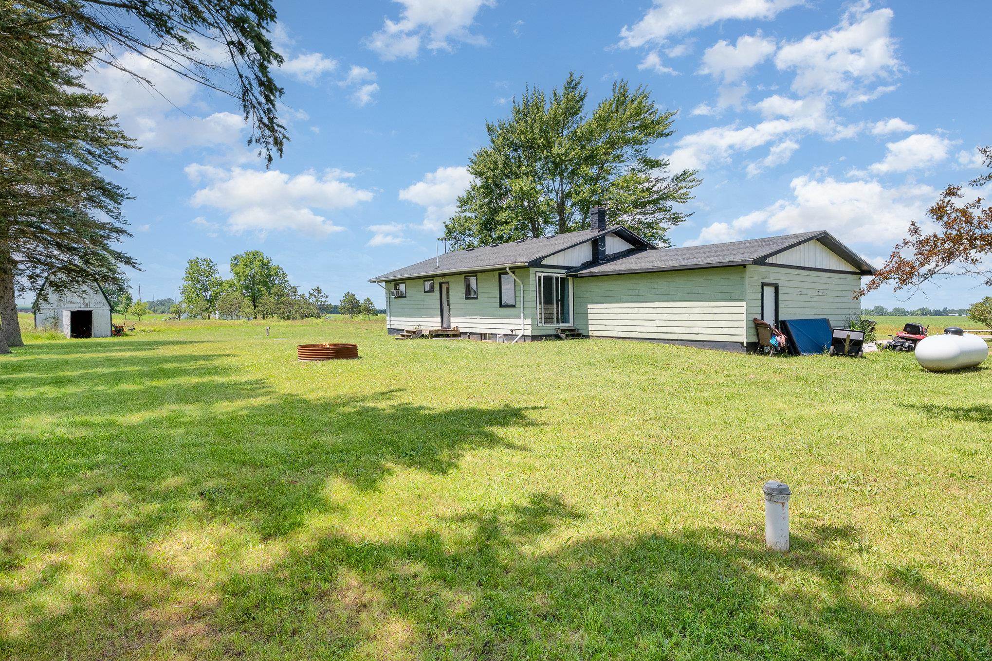 9498 East Vernon Road Coleman, MI 48618 - Photo 18 of 27 1935931-0462d854-c232-479d-bfb8-145d9825aa94.JPG