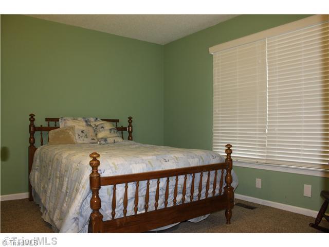 6011 High View Road Greensboro, NC 27410 - Photo 11 of 15 3rd Bedroom.