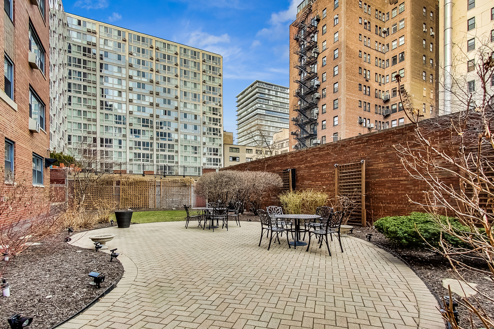 2909 North Sheridan Road, Unit 114 Chicago, IL 60657 - Photo 22 of 25