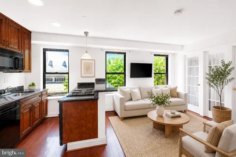 $249,000 | 1125 12th Street Northwest, Unit 64, Washington, DC 20005