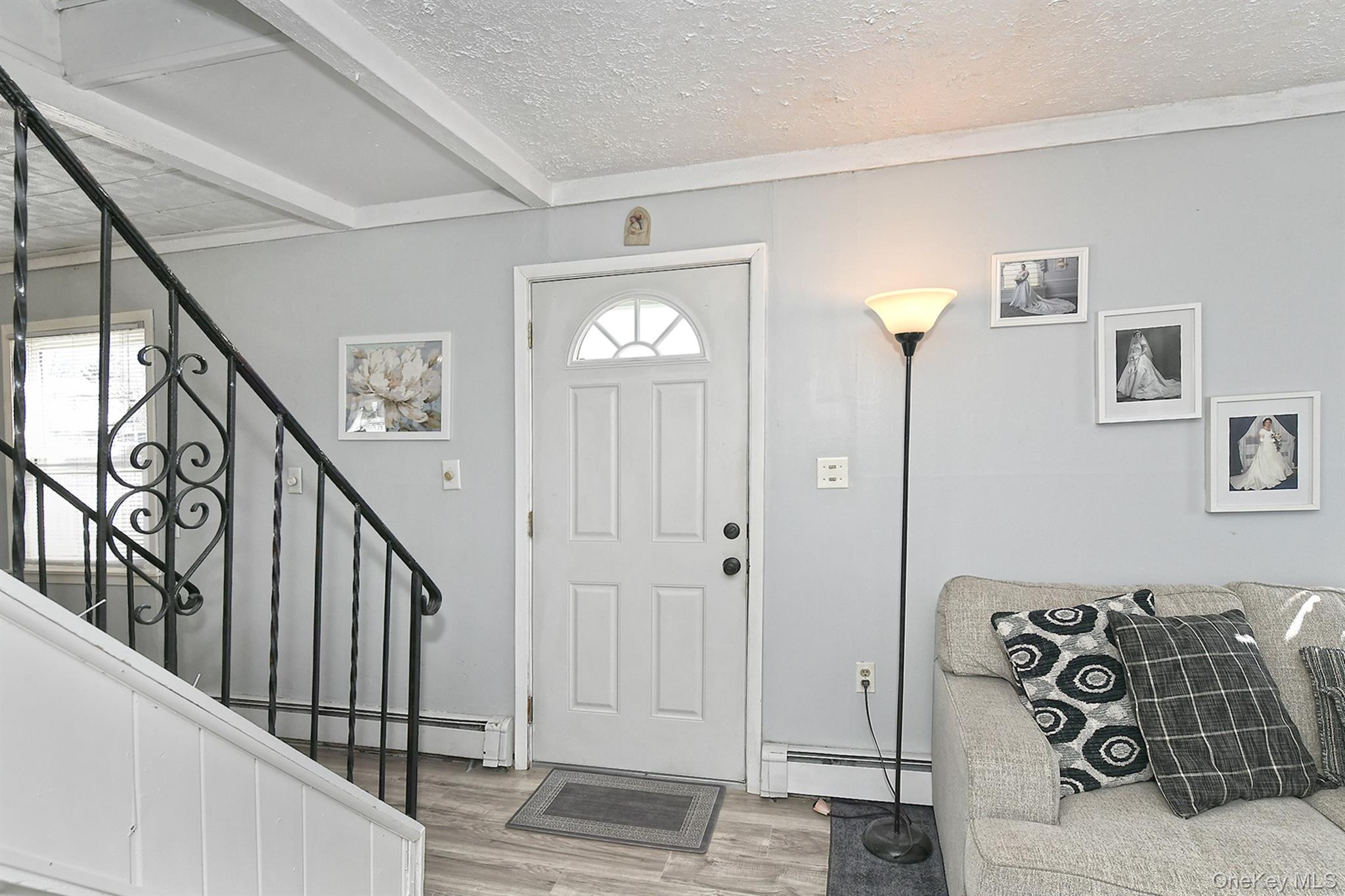 74 Rope Lane Levittown, NY 11756 - Photo 5 of 23