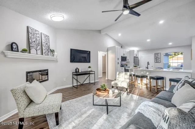 $284,800 | 7762 Enderby Avenue East, Jacksonville, FL 32244