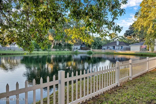 $284,800 | 7762 Enderby Avenue East, Jacksonville, FL 32244