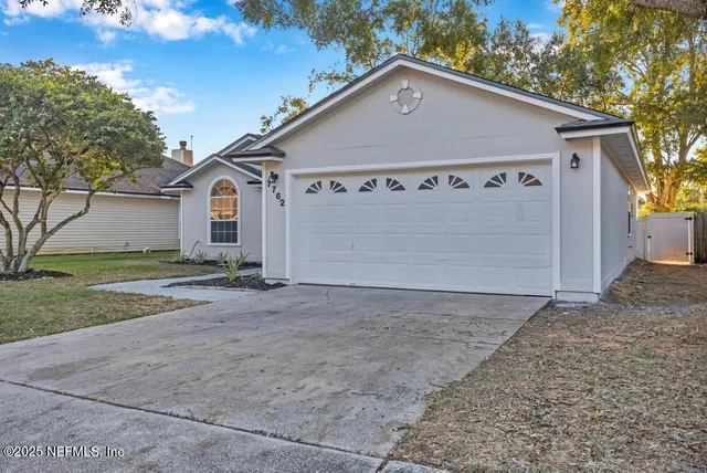 $284,800 | 7762 Enderby Avenue East, Jacksonville, FL 32244
