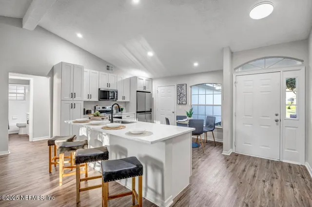 $284,800 | 7762 Enderby Avenue East, Jacksonville, FL 32244