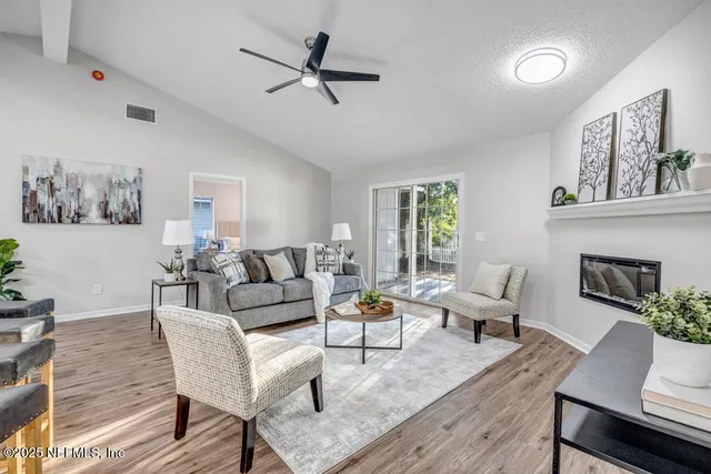 $284,800 | 7762 Enderby Avenue East, Jacksonville, FL 32244