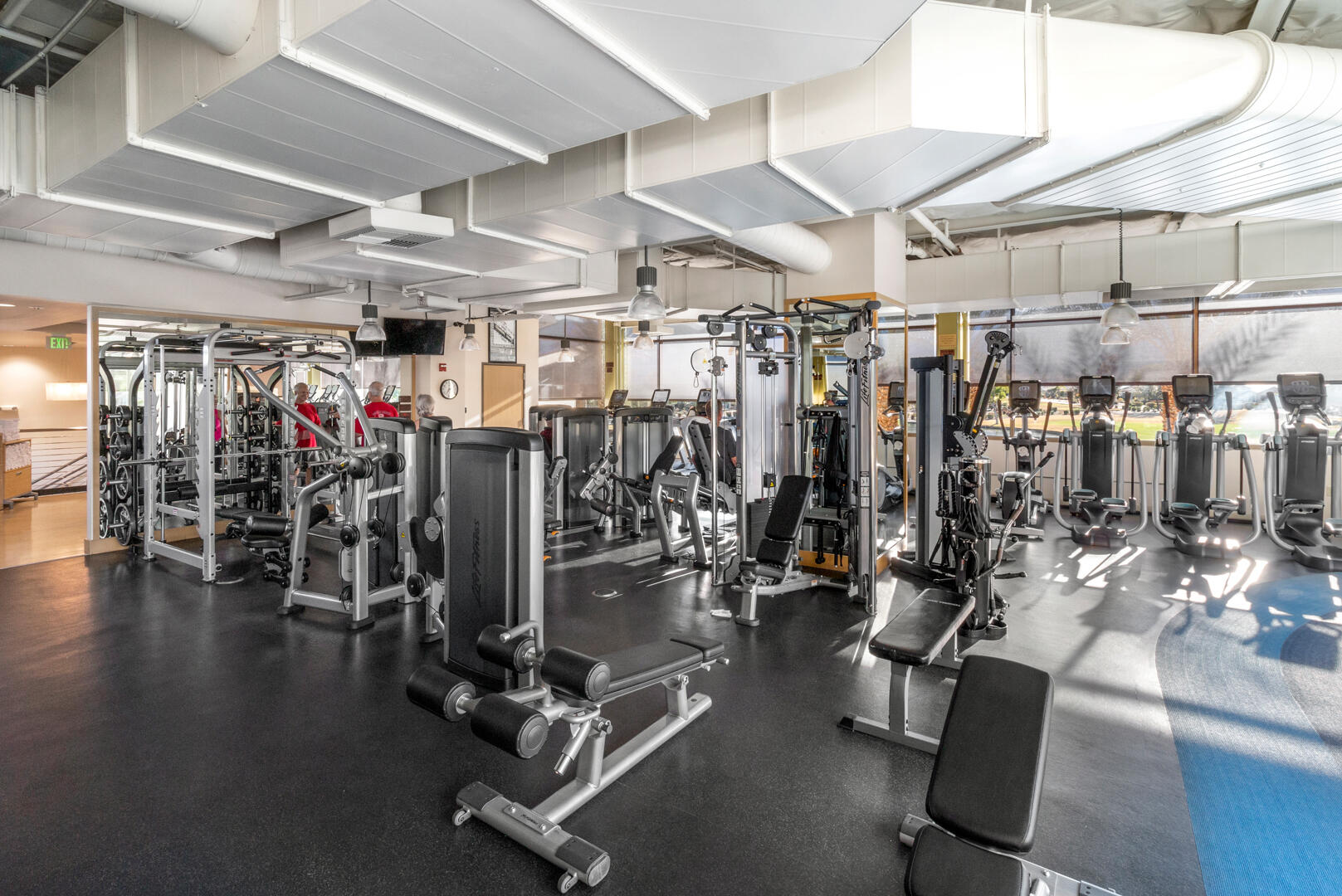 60246 Sweetshade Lane La Quinta, CA 92253 - Photo 69 of 76 a view of a room with gym equipment