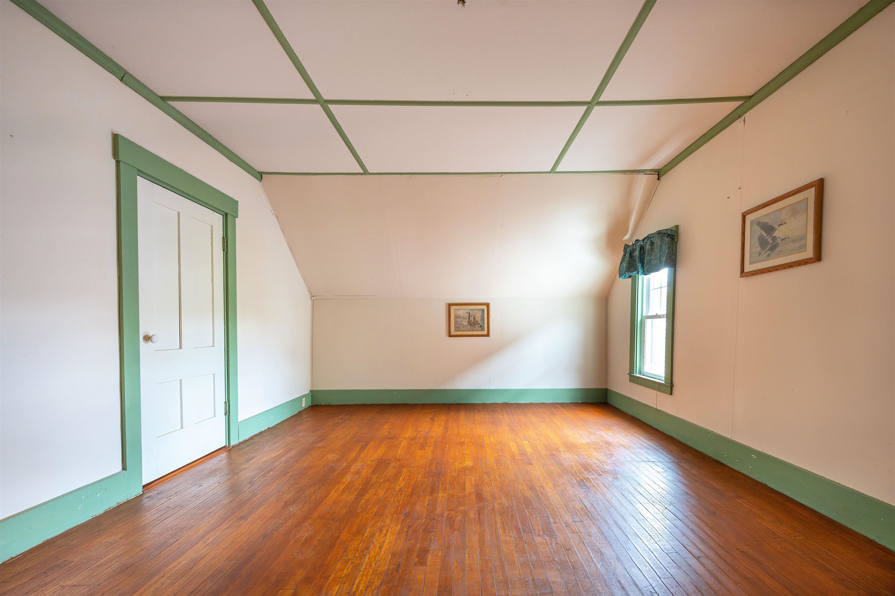 44 Elm Street Lancaster, NH 03584 - Photo 35 of 53