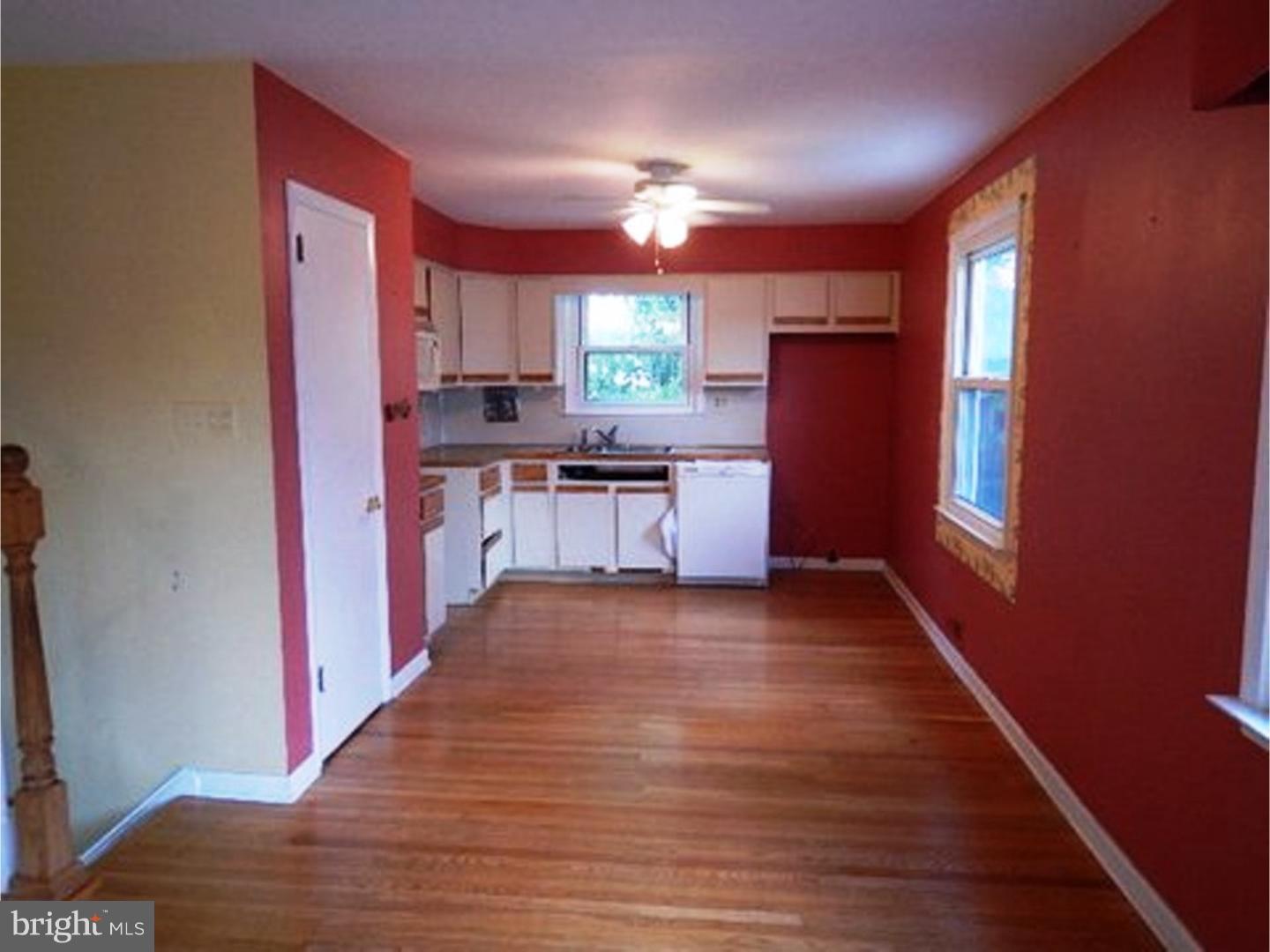 43 Buttonwood Road Stratford, NJ 08084 - Photo 4 of 11