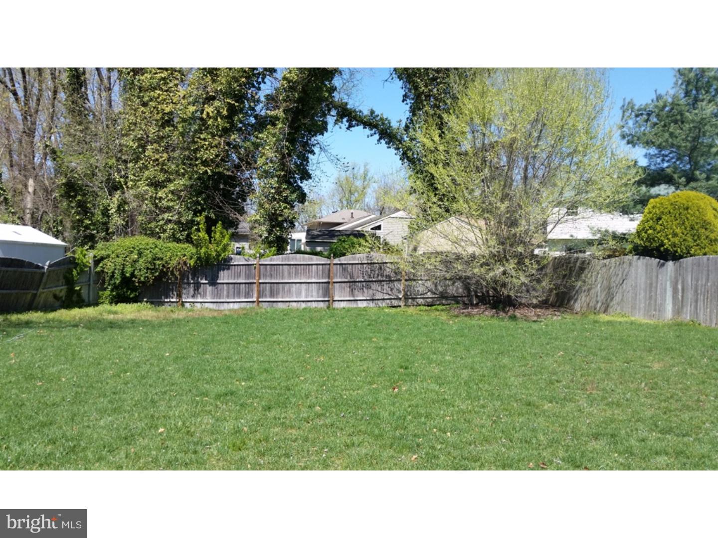 43 Buttonwood Road Stratford, NJ 08084 - Photo 10 of 11