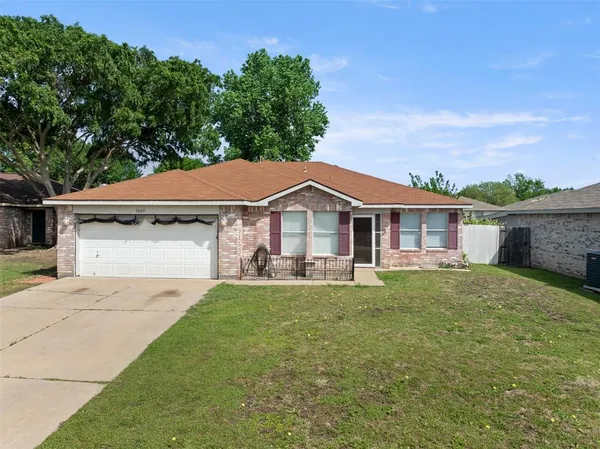 $2,099 | 3605 Snead Court, Arlington, TX 76014