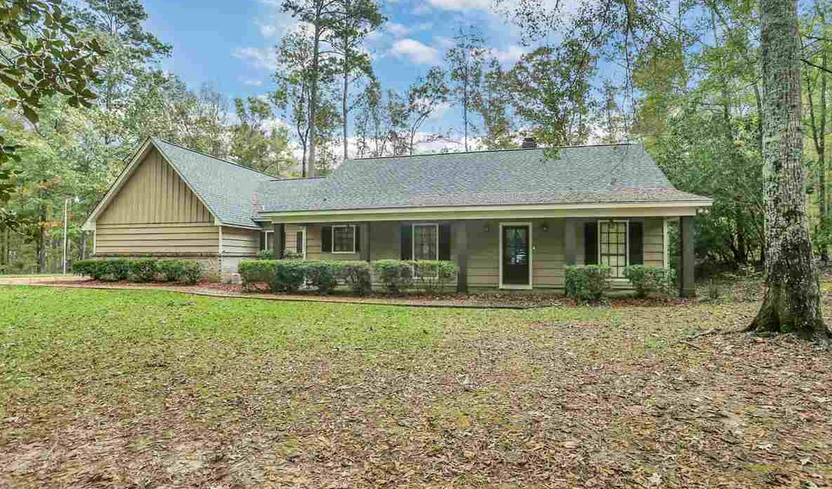 520 North Spring Lake Circle Terry, MS 39170 - Photo 1 of 45 Photo 1