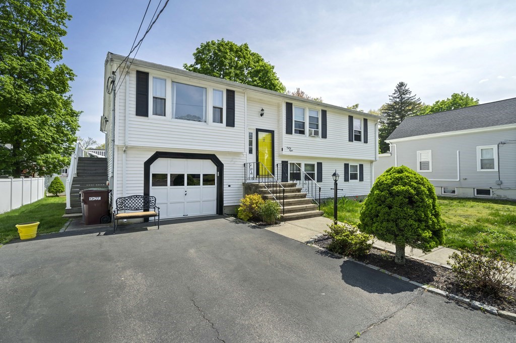 88 Bonham Road Dedham, MA 02026 - Photo 3 of 22 Gallery Image 3