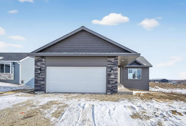 $485,000 | 6222 Cody Place Northwest, Rochester, MN 55901