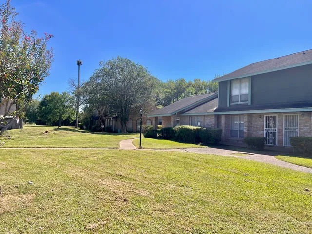$1,200 | 7913 Cook Road, Houston, TX 77072