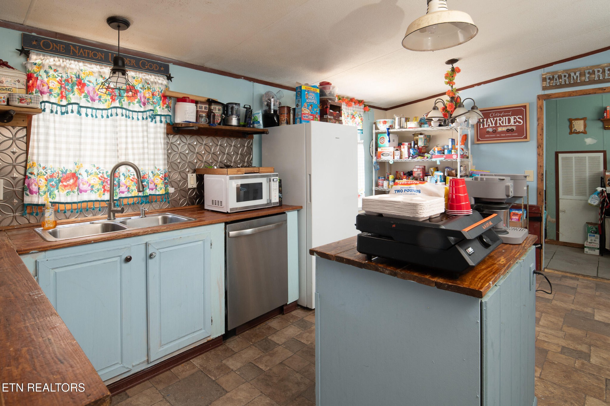 1340 Dry Fork Valley Road Ten Mile, TN 37880 - Photo 6 of 25