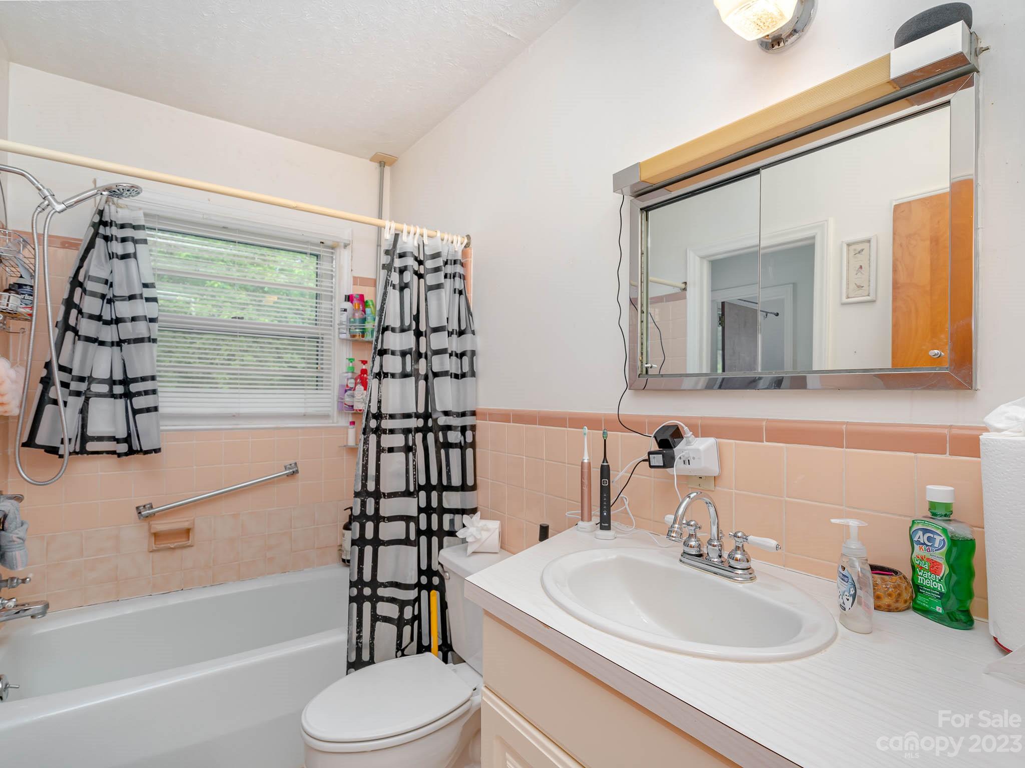 6335 Lakefill Road Charlotte, NC 28212 - Photo 12 of 32 Gallery Image 12