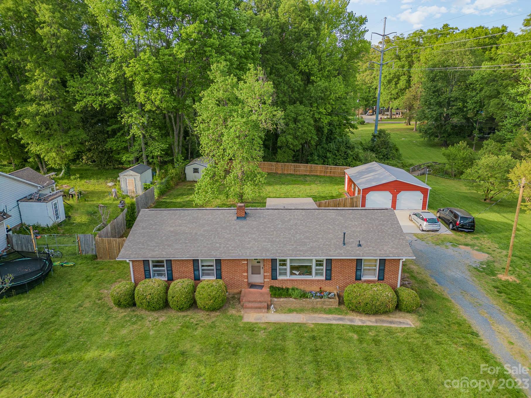 6335 Lakefill Road Charlotte, NC 28212 - Photo 2 of 32 Gallery Image 2