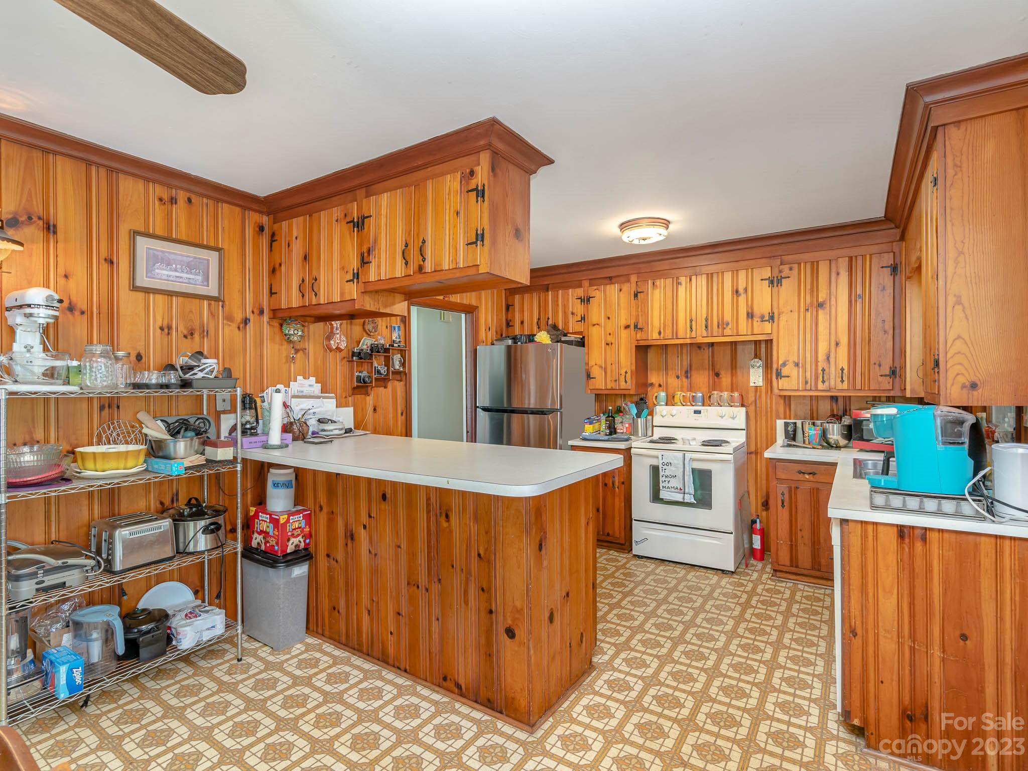 6335 Lakefill Road Charlotte, NC 28212 - Photo 24 of 32 Gallery Image 24