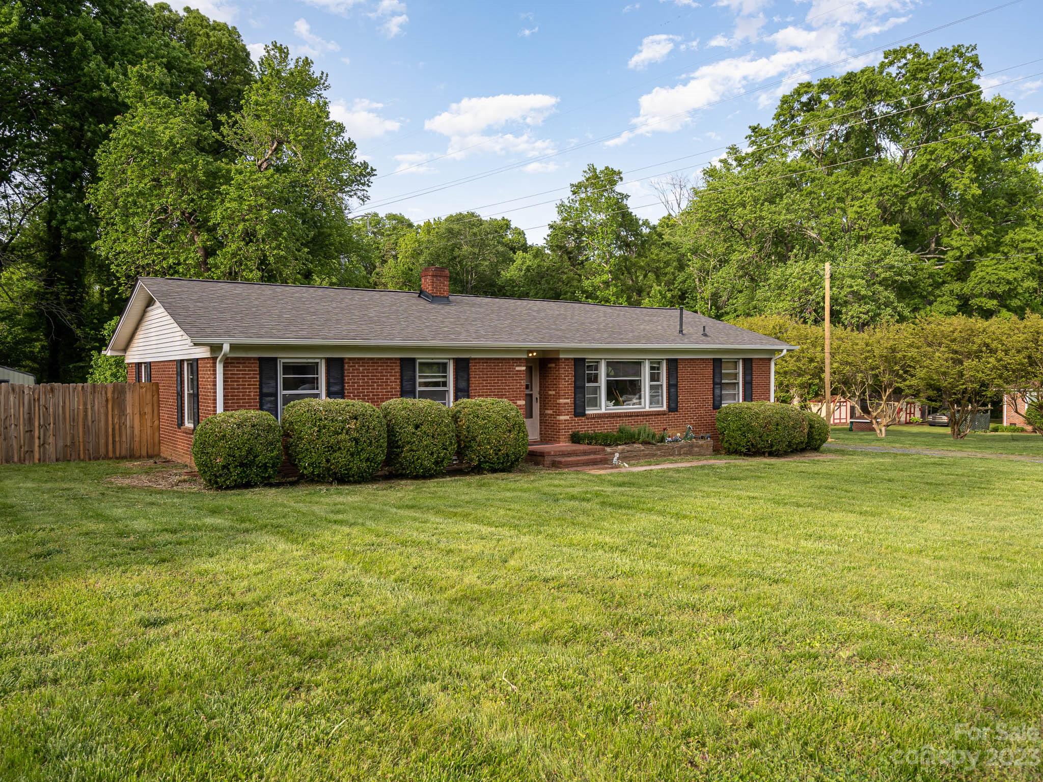 6335 Lakefill Road Charlotte, NC 28212 - Photo 7 of 32 Gallery Image 7