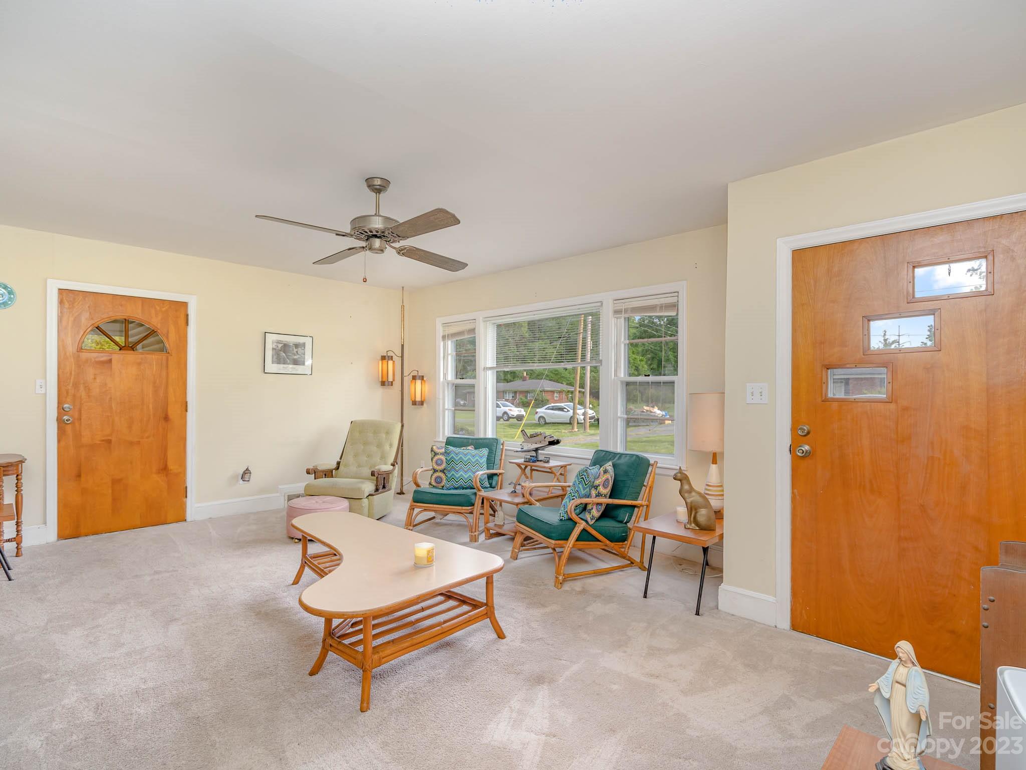 6335 Lakefill Road Charlotte, NC 28212 - Photo 9 of 32 Gallery Image 9