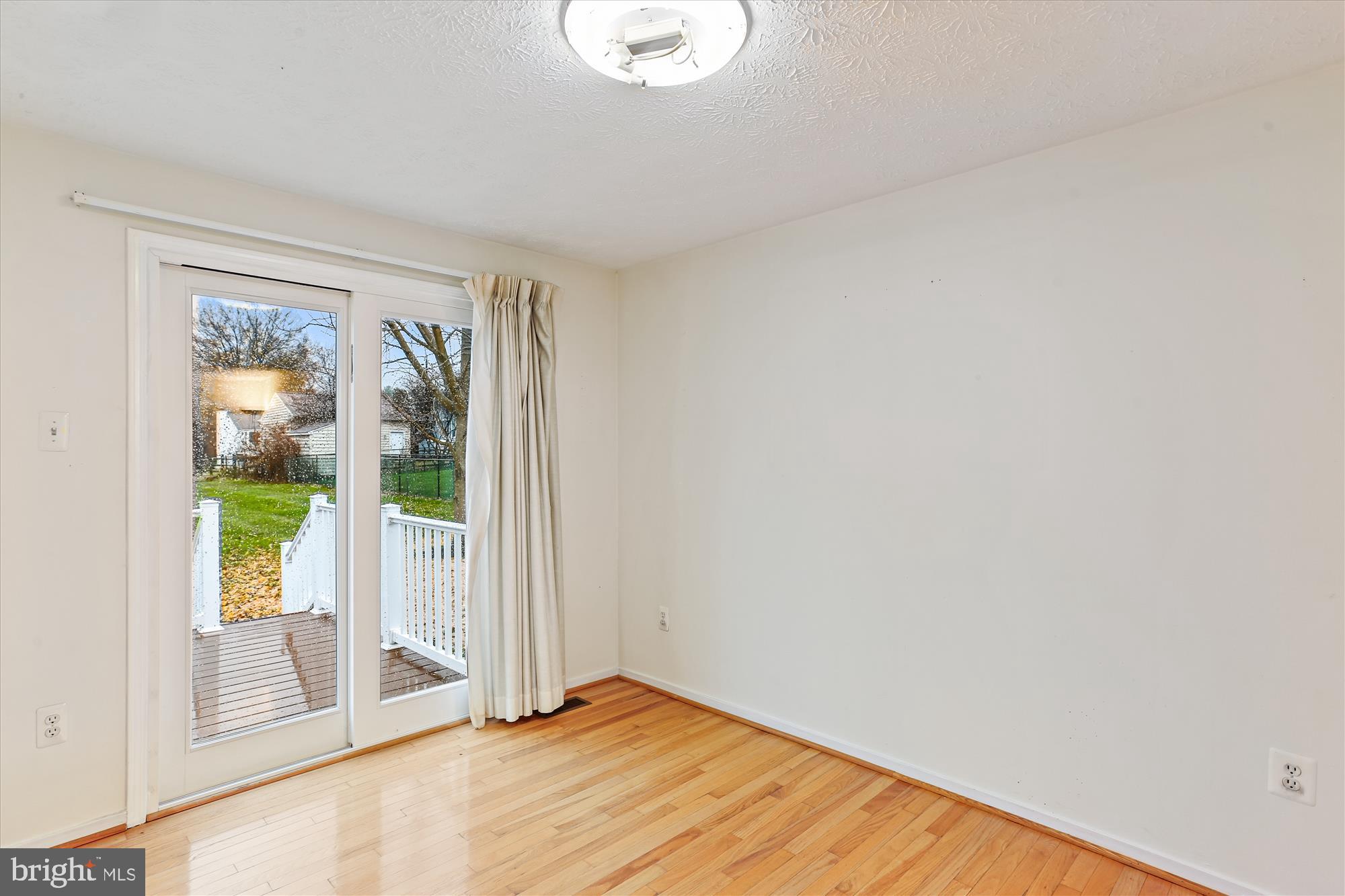 300 Buttry Road Gaithersburg, MD 20877 - Photo 12 of 34 Dining Room