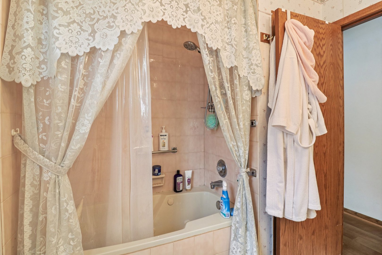 2312 High Point Drive Lindenhurst, IL 60046 - Photo 15 of 33