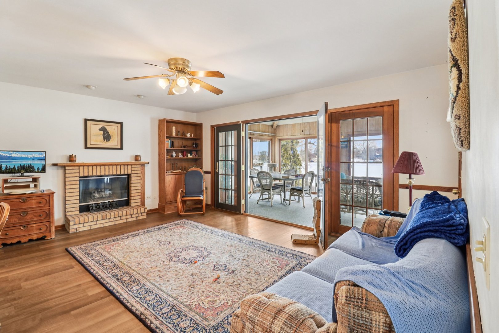 2312 High Point Drive Lindenhurst, IL 60046 - Photo 2 of 33