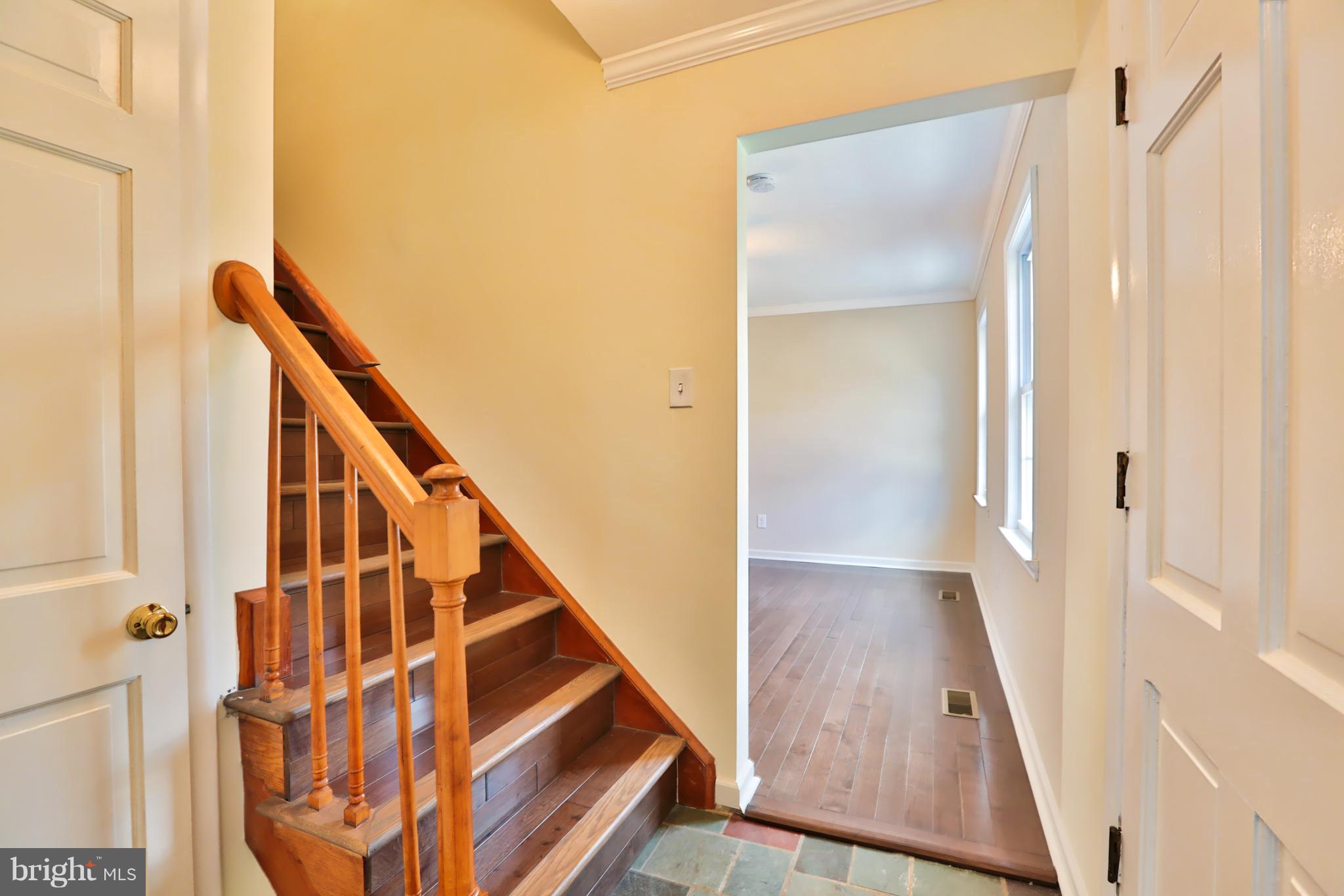 5017 Durham Road West Columbia, MD 21044 - Photo 3 of 26 Inviting foyer