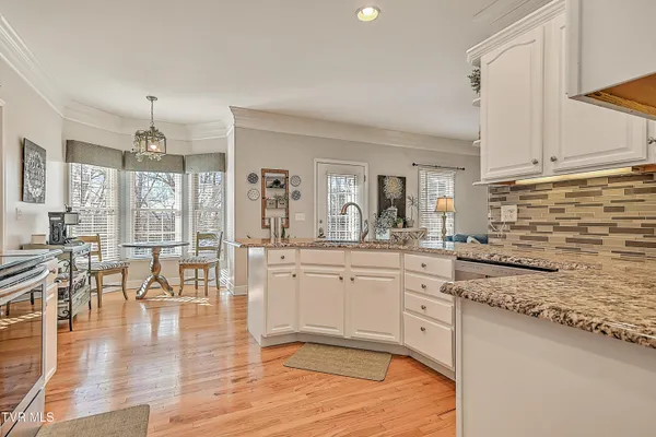 $609,000 | 616 Kings Ridge Drive, Blountville, TN 37617