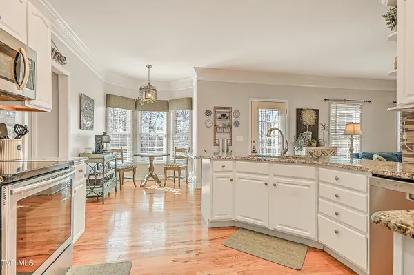 $609,000 | 616 Kings Ridge Drive, Blountville, TN 37617