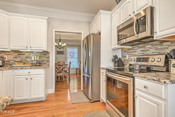 $609,000 | 616 Kings Ridge Drive, Blountville, TN 37617