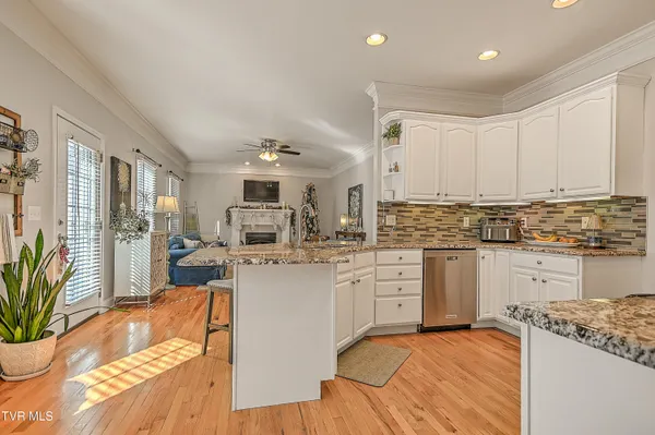 $609,000 | 616 Kings Ridge Drive, Blountville, TN 37617