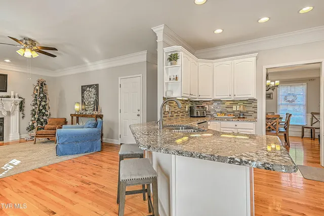 $639,000 | 616 Kings Ridge Drive, Blountville, TN 37617