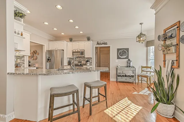 $639,000 | 616 Kings Ridge Drive, Blountville, TN 37617