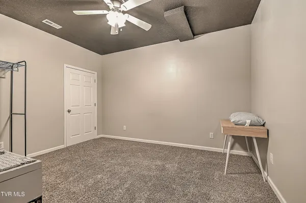 $609,000 | 616 Kings Ridge Drive, Blountville, TN 37617