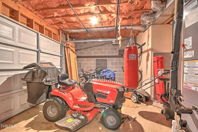 $639,000 | 616 Kings Ridge Drive, Blountville, TN 37617